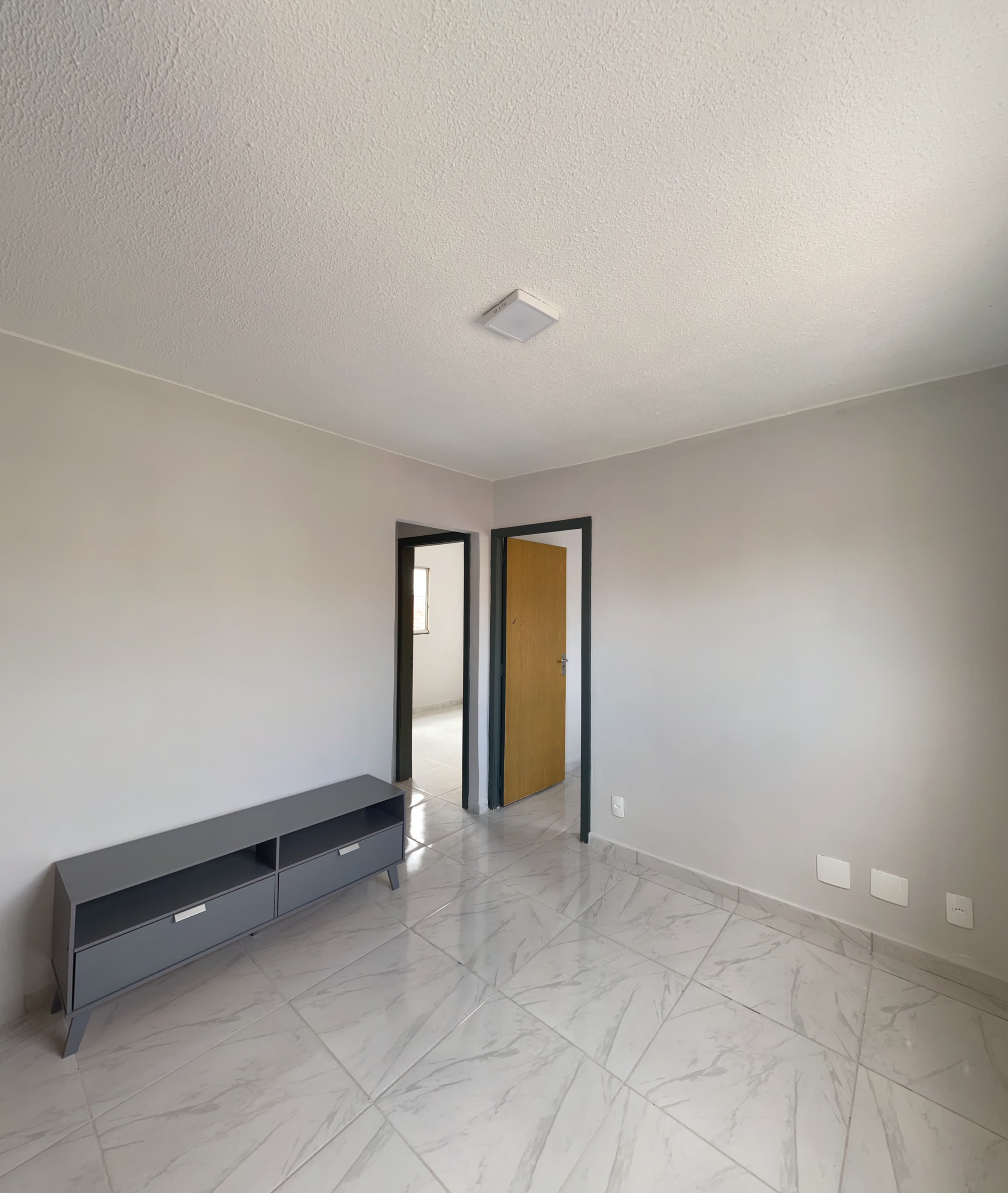 Condomínio Residencial Jade Reformado 2 quartos